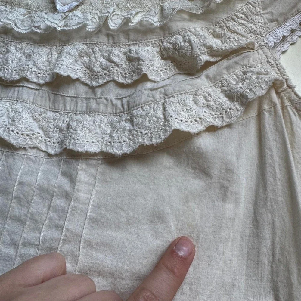 Y2K Lace Ruffle Blouse Women's Size 6 High Neck Seamed Boho Coquette Victorian